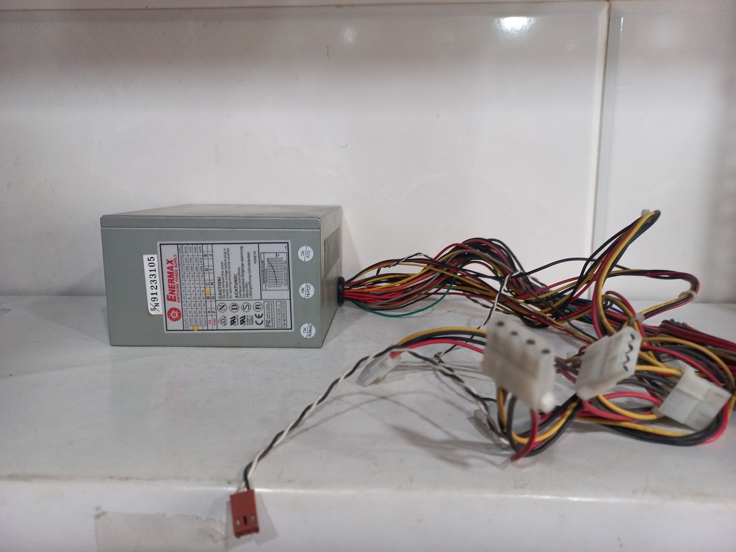 پاور 20 پین ENERMAX مدل EG285P-V-استوک(حداکثر توان 280 وات)