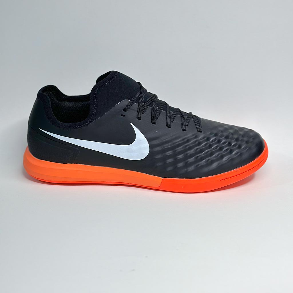 nike majista x
