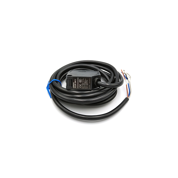 سنسور فتوالکتریک OMRON E3JK-RR11-C
