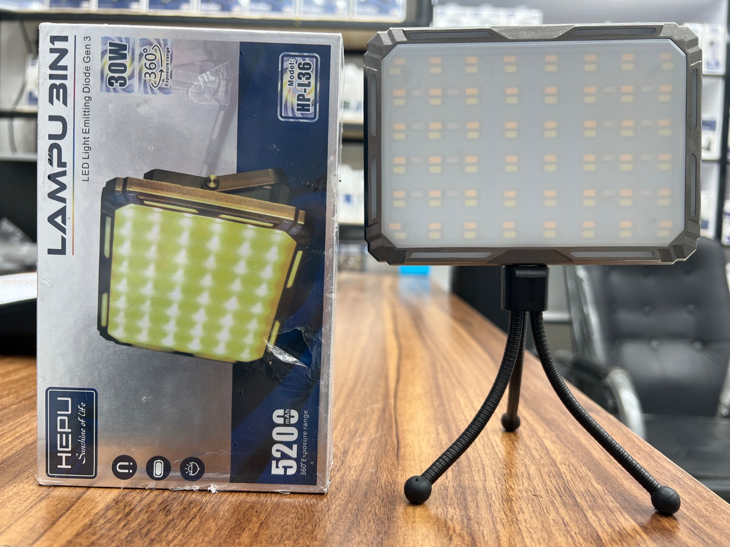 LED پایه دار اورجینال هیپو Hepu Hp _L36 گارانتی ۶ ماه 30W (کپی)