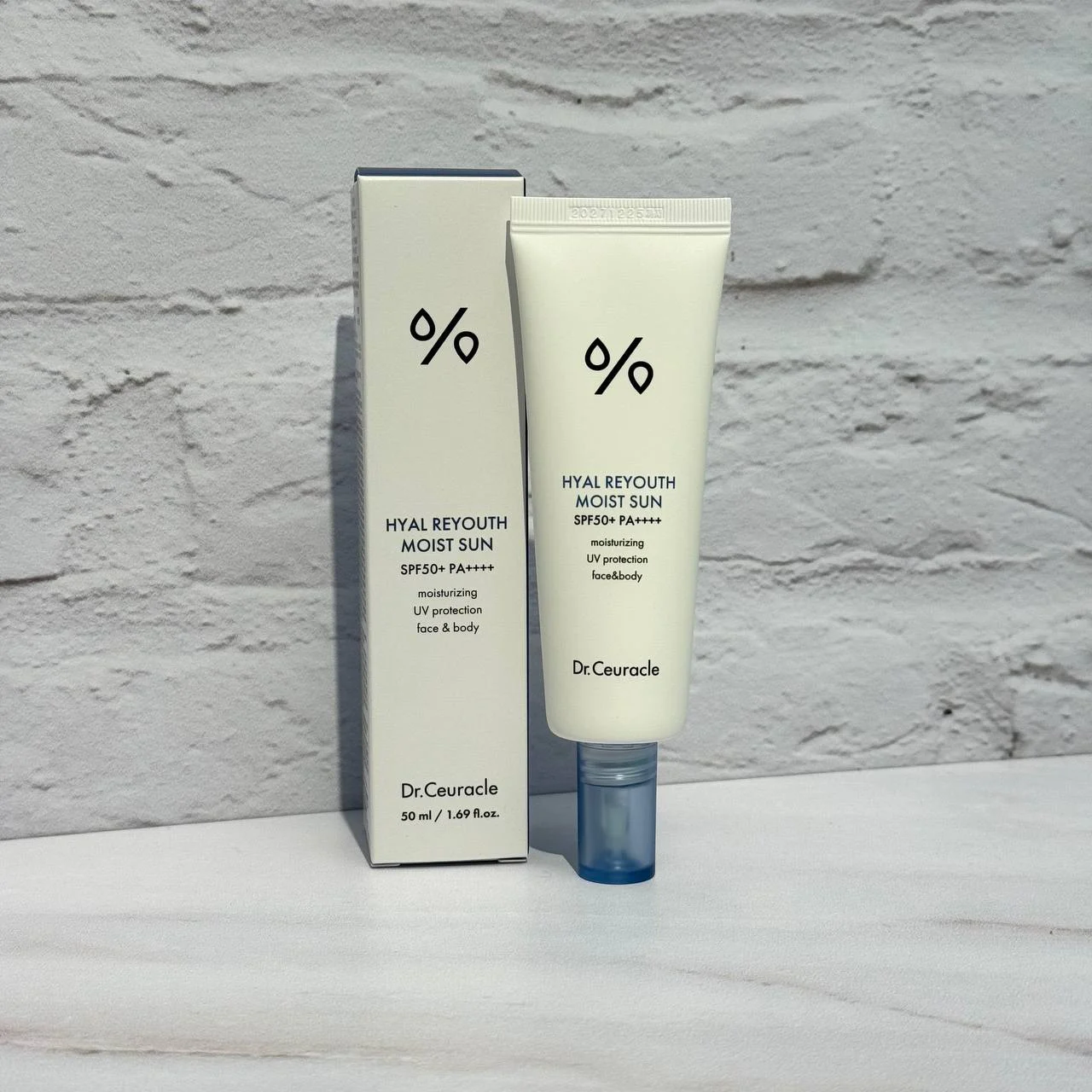 ضد آفتاب مرطوب کننده عمیق دکتر سراکل 50 میل Dr.Ceuracle Hyal Reyouth Moist Sun SPF50+ PA++++