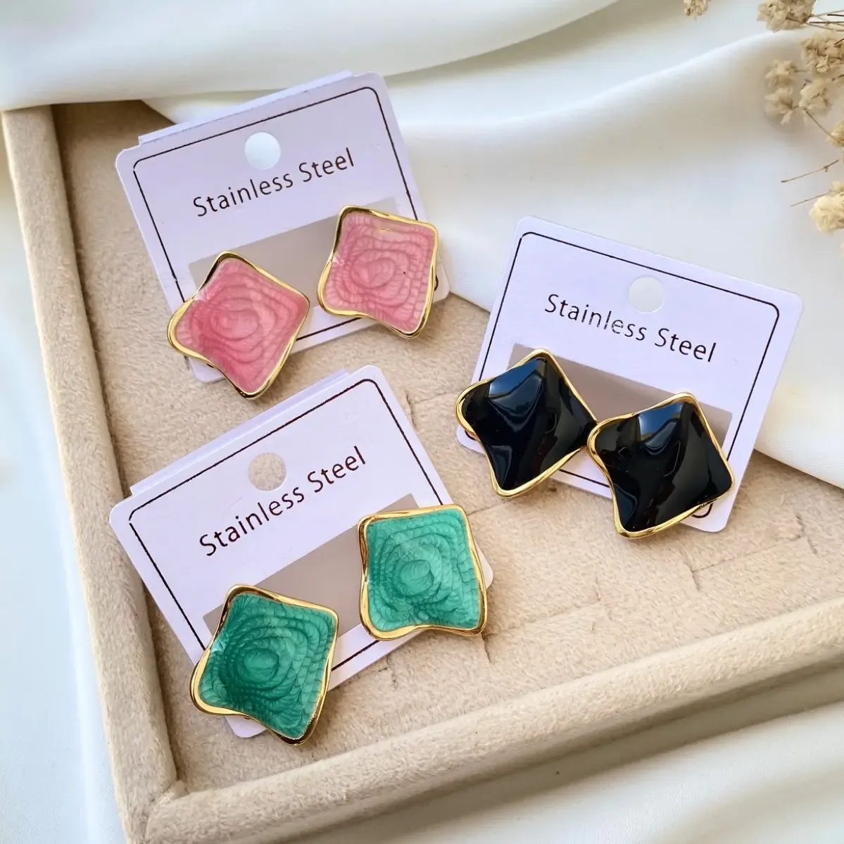 گوشواره تابستانه مینا کاری کد 2930