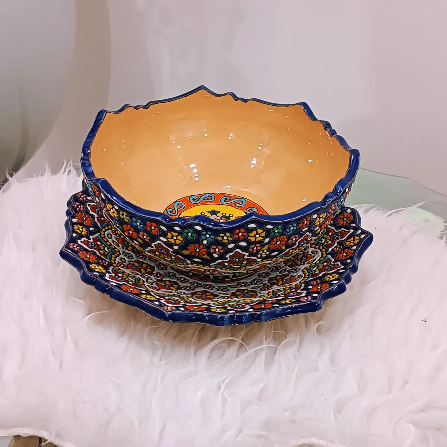 ست کاسه و بشقاب گرد لبه چین