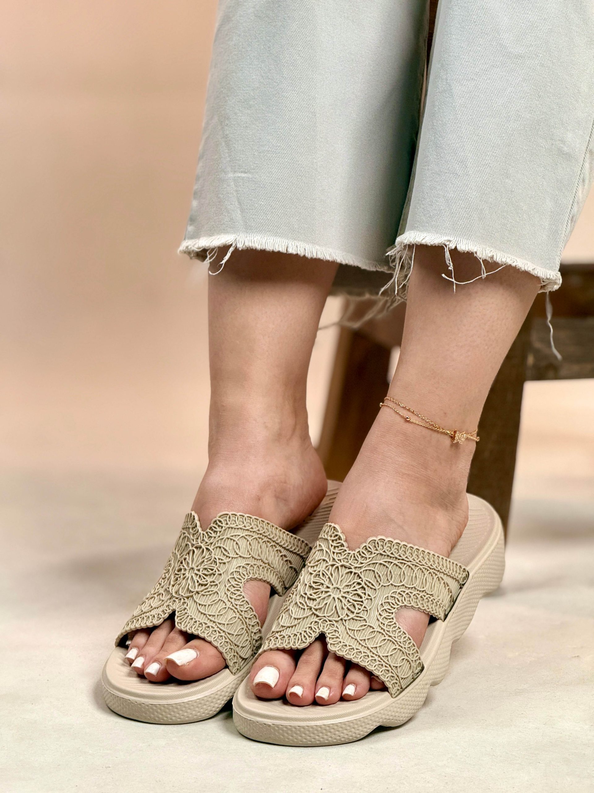 دمپایی زنانه آلما - کرمی, 40