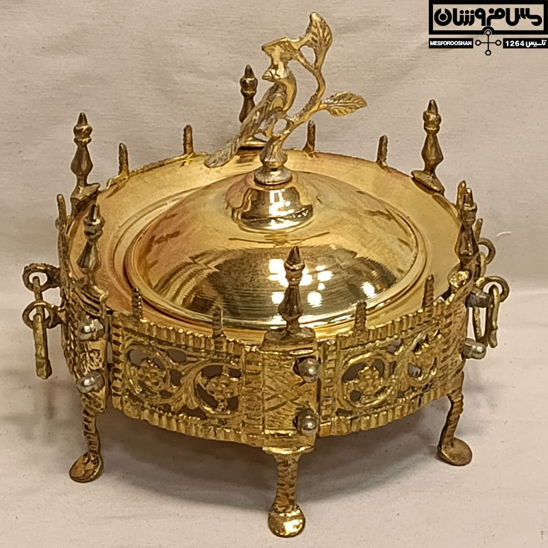 منقل برنجی طرح قدیمی دستساز | اسپند دود کن سلطنتی درب دار دسته گوشواره ای سایز 2 قطر 29 | مدل پارسلی