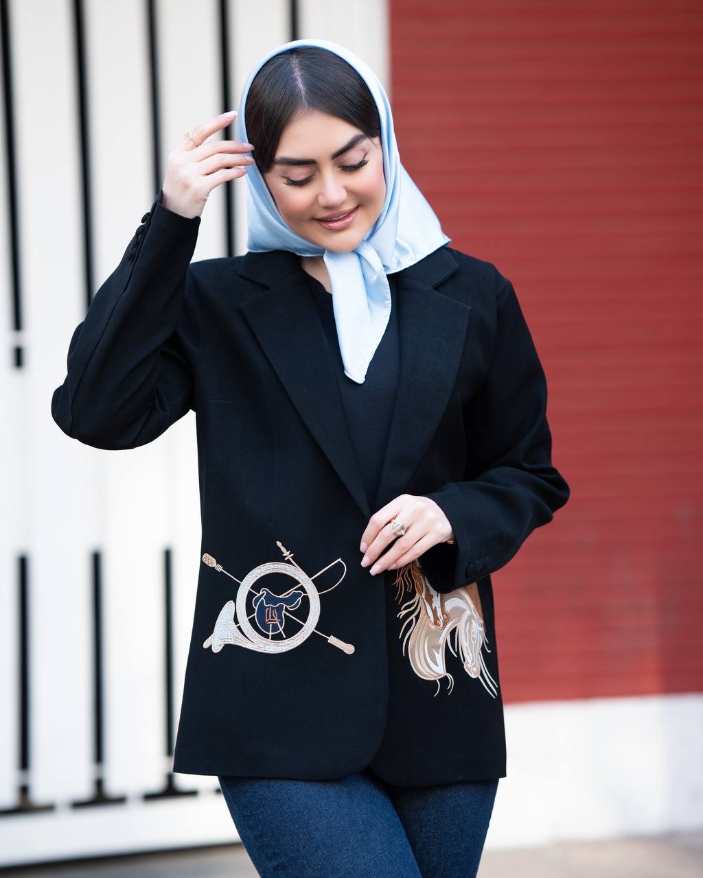 کت «هرمس» با رنگ مشکی از کالکشن بهار ۱۴۰۵
