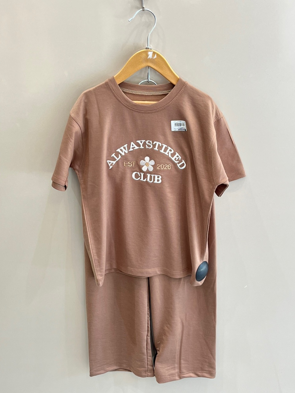 ست تیشرت و شلوار دخترانه CLUB - قهوه ای روشن, 50
