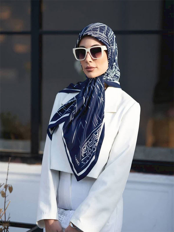 روسری ابریشم توییل کد ۱۰۳۳