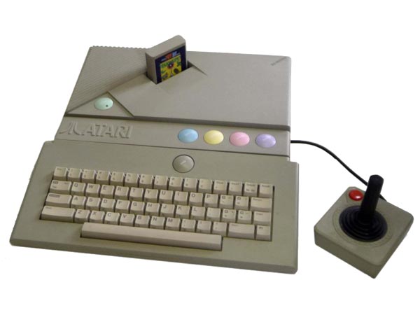 کنسول کامپیوتر Atari XE