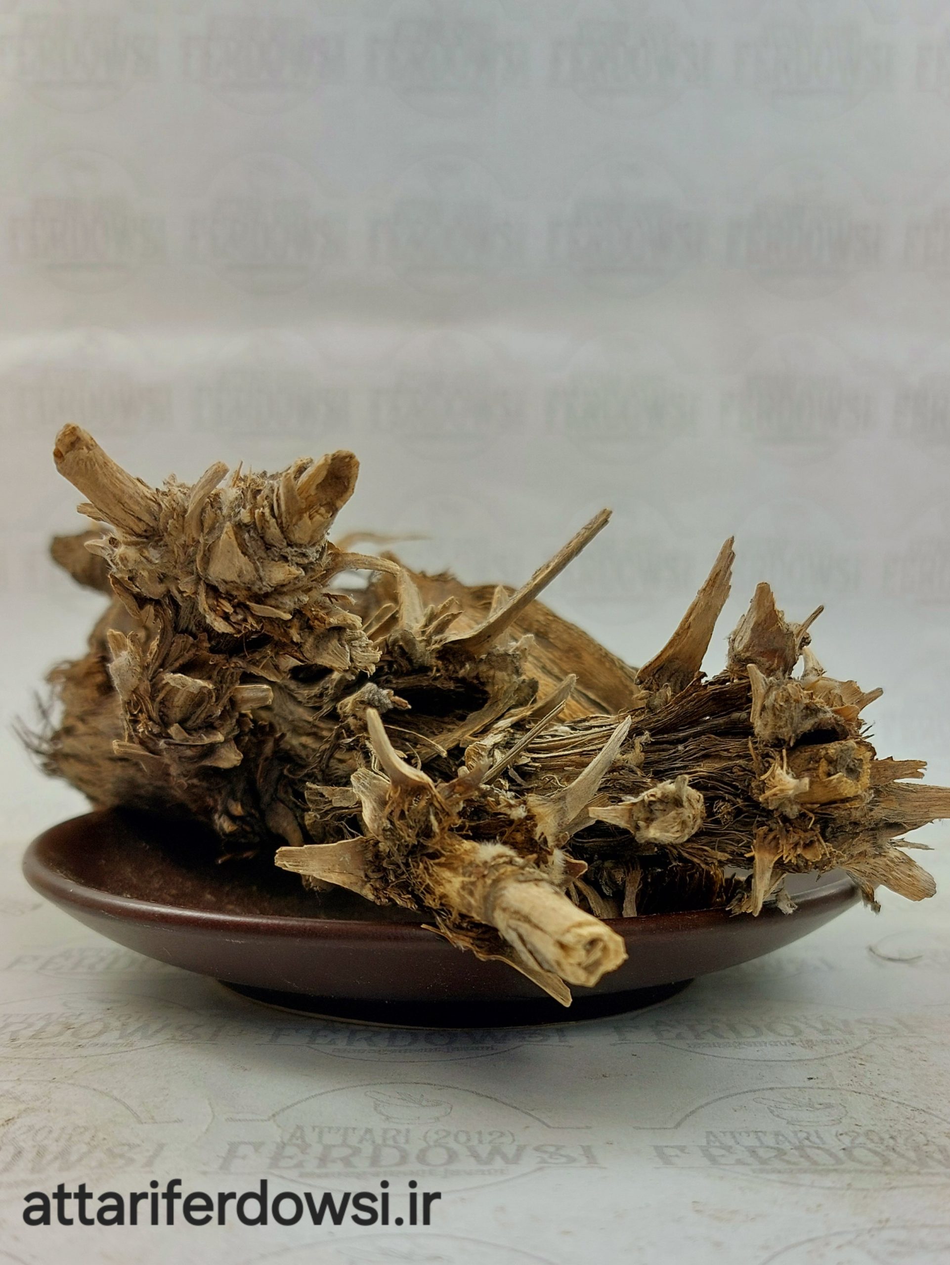 ریشه بابا آدم (بسته 50 گرمی)