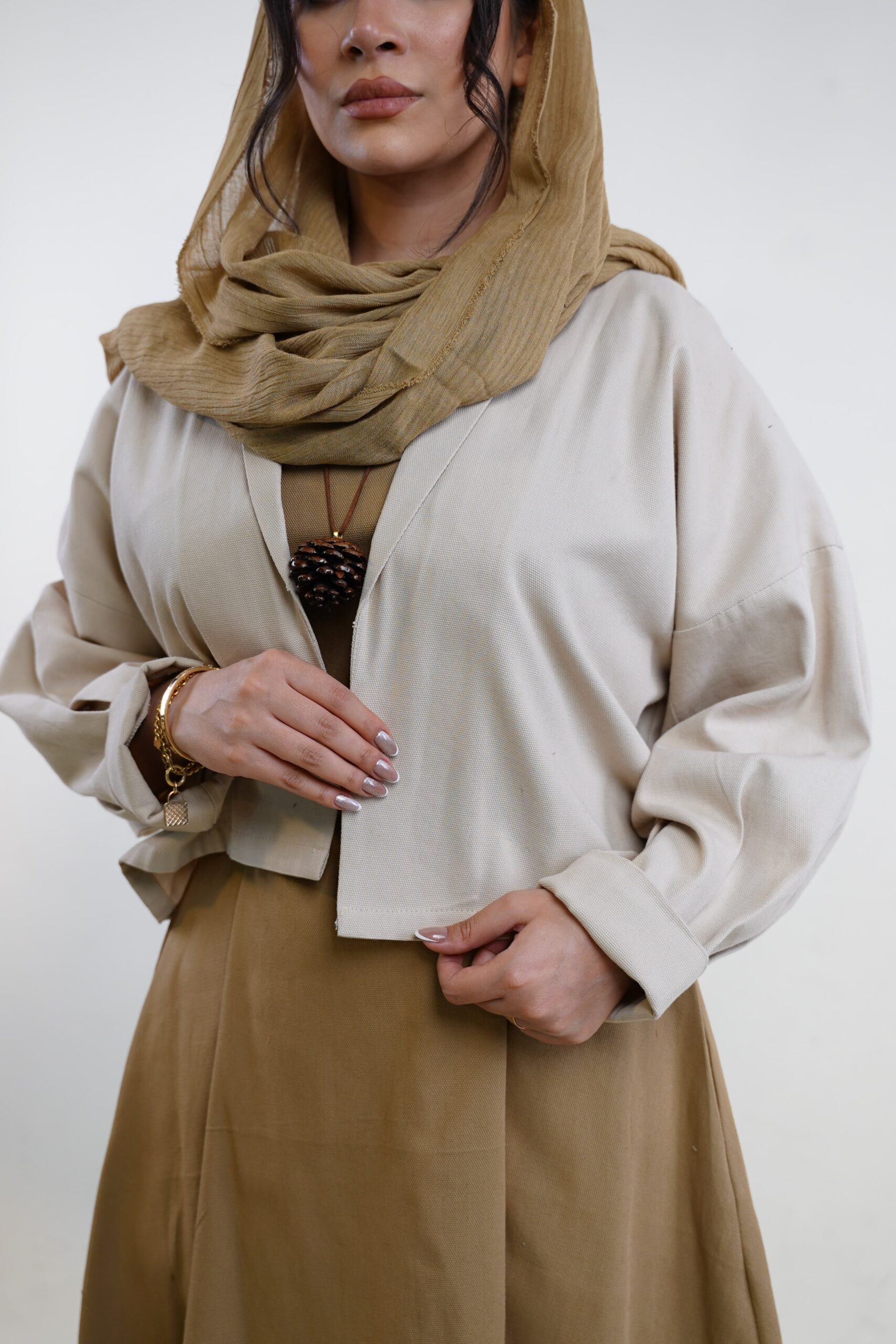 کت گیوا رنگ شیری