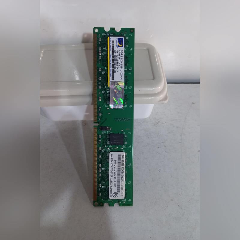 یک عدد رم 2 گیگ باس 800 DDR2 Twinmos-استوک(کد R-TW-14-37)