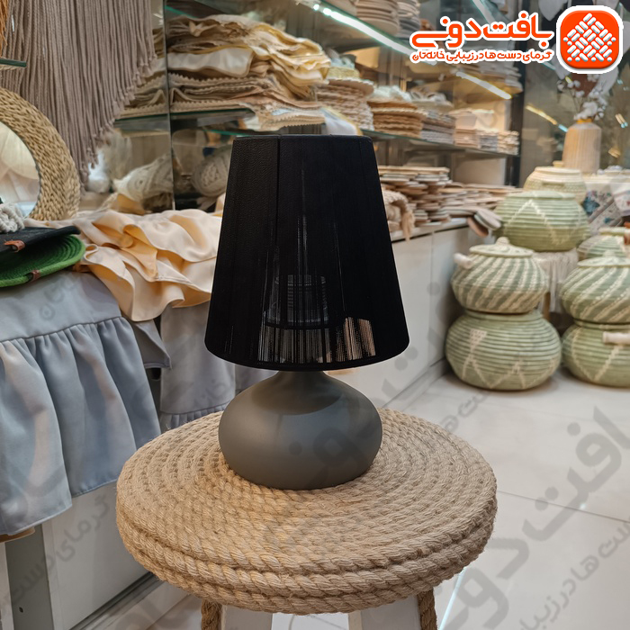 آباژور رومیزی ابریشم مشکی پایه فلزی کد 01315