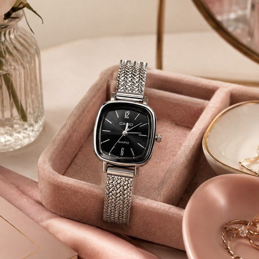ساعت کلاسیک زنانه کاسیو | Casio بند حصیری صفحه مربعی مشکی (e) کد GPZ-8235