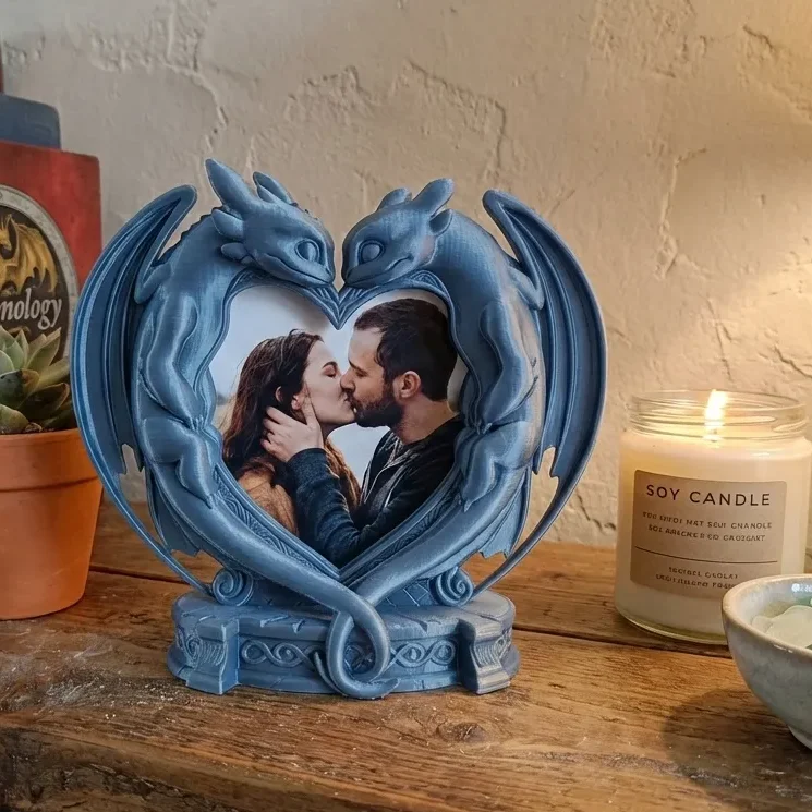 قاب عکس اژدهای بی دندون Romantic Dragon | قاب عکس سهبعدی فانتزی | هدیه عاشقانه