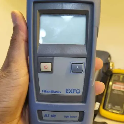 لایت سورس exfo els100 مدل fiberbasix (کارکرده)