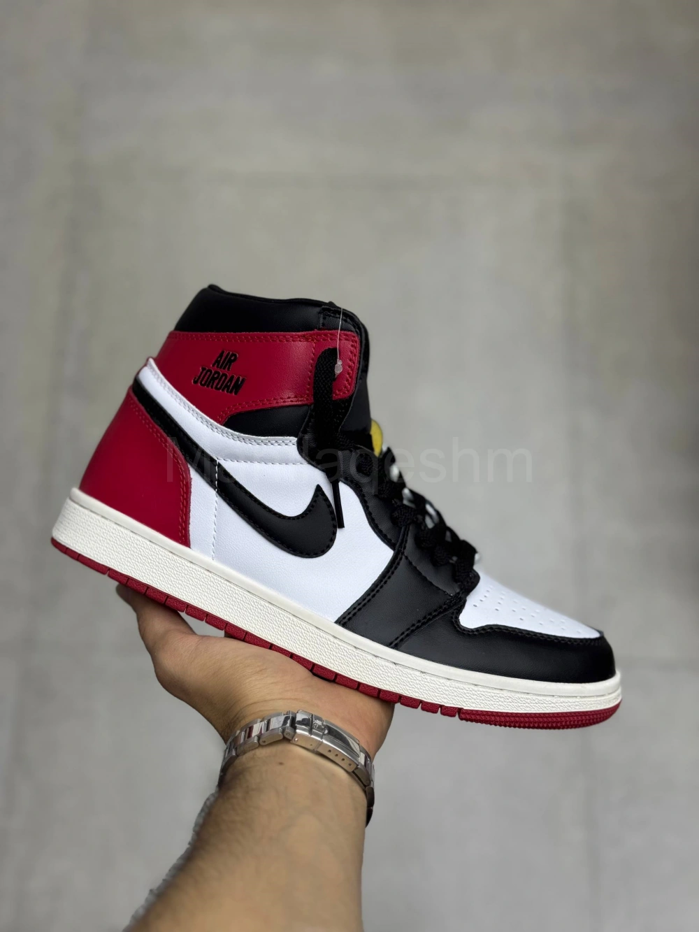 کتونی جردن وان سفید قرمز Air Jordan 1 Retro High OG Black Toe Reimagined