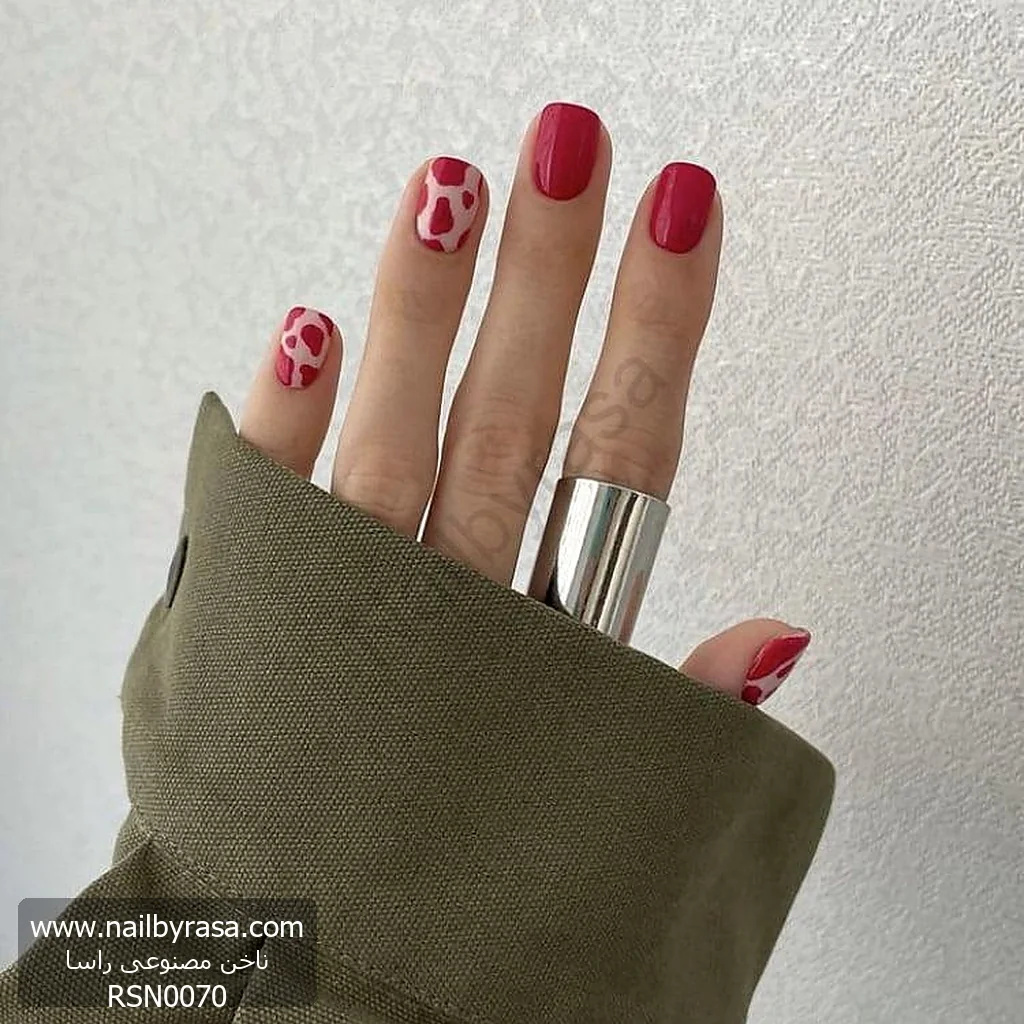 ناخن مصنوعی طرح پوست گاوی قرمز و صورتی براق مربعی کوتاه راسا - RSN0070