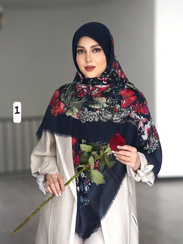 روسری نخ یونیک سورمه ای کد ۱۰۶۶