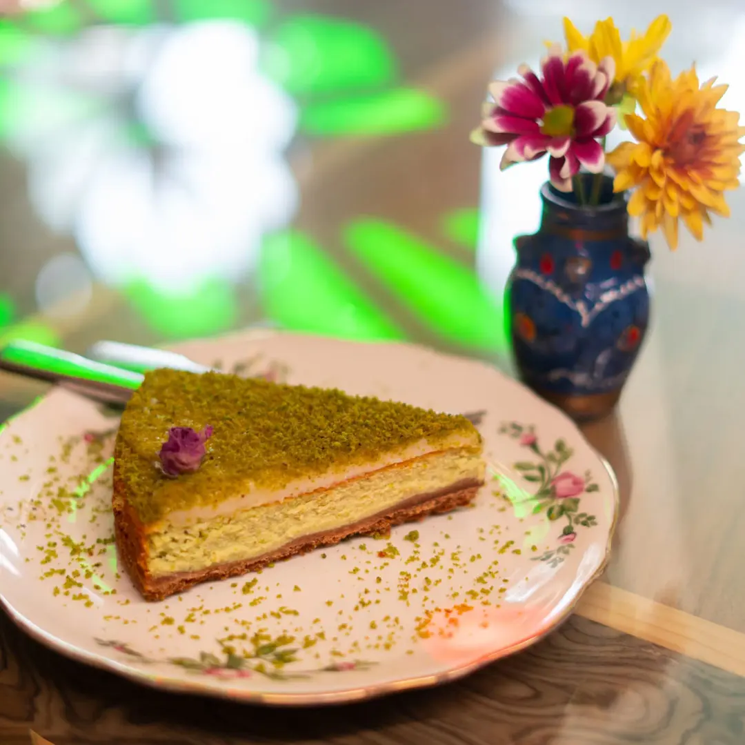 چیز کیک پسته