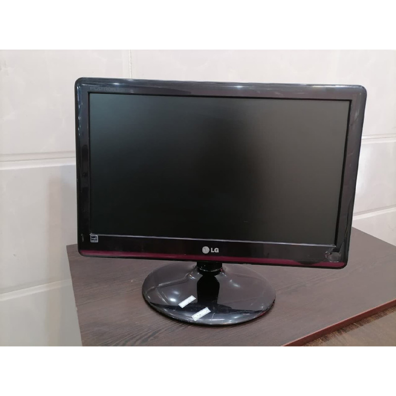 مانیتور استوک 18.5 اینچ LG مدل LG E1950S