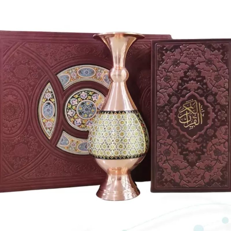 قرآن پالتویی چرم با گلدان خاتم
