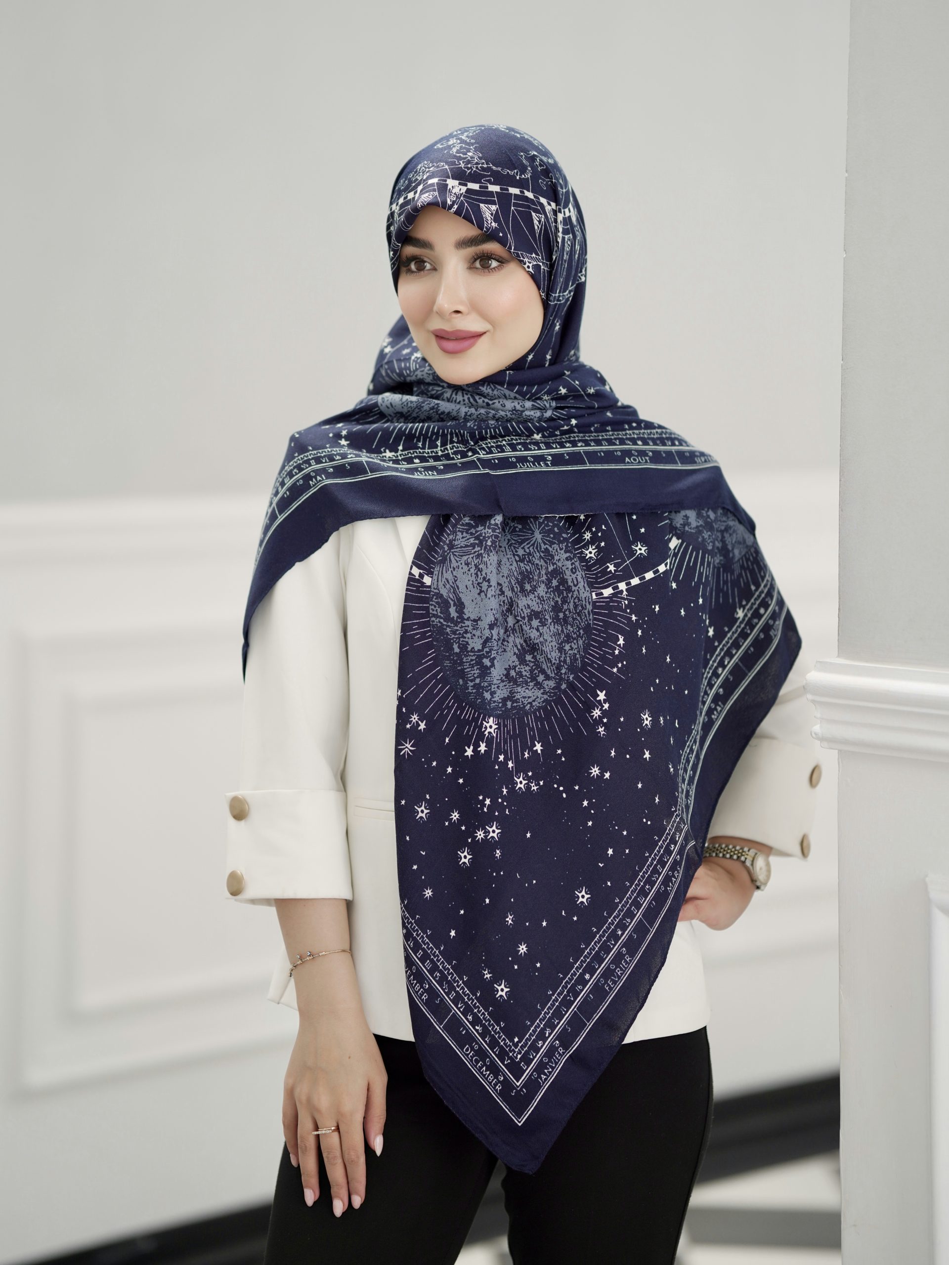 روسری نخ پنبه کد ۱۰۷۷