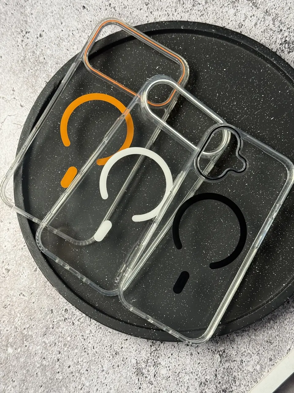 قاب شفاف با Magsafe سری 17