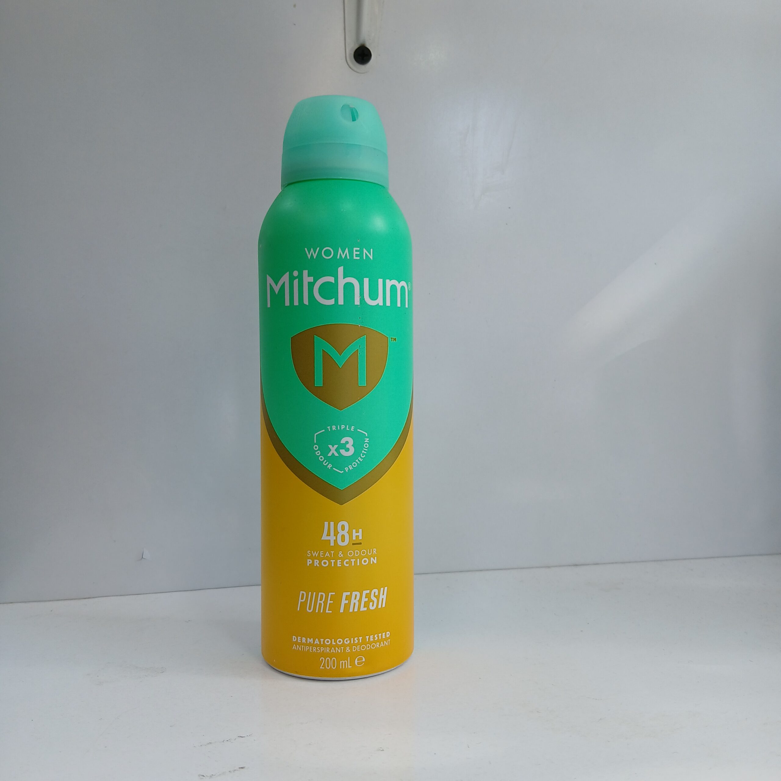 اسپری بدن میچوم بانوان mitchum pure fresh 200ml