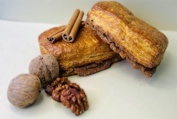 گاتا دارچین و گردو