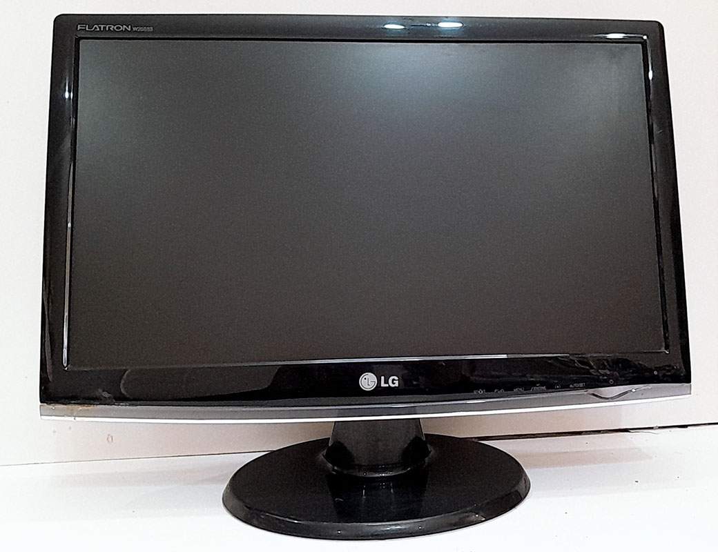 مانیتور استوک ال جی مدل W2053S سایز 20 اینچ