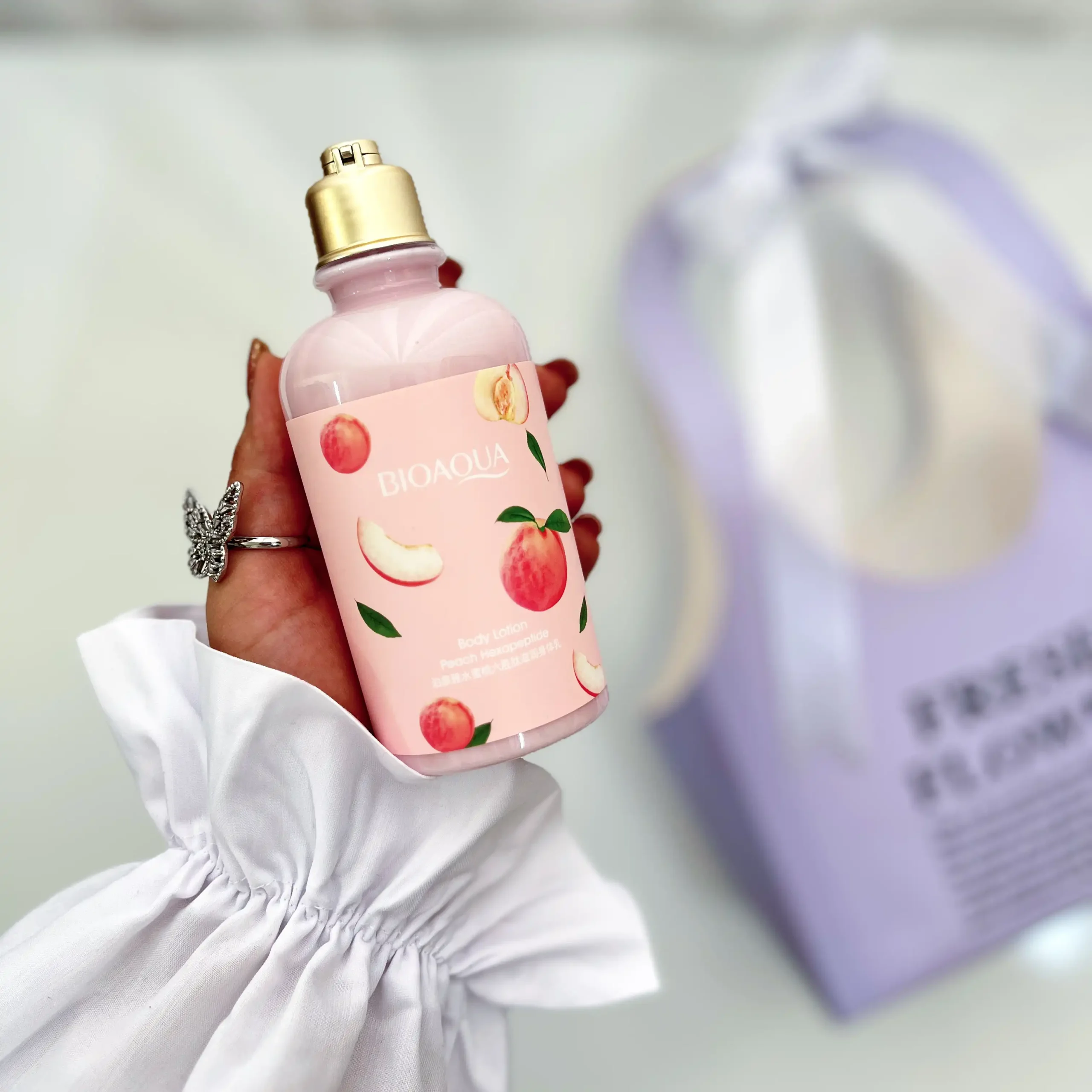 لوسیون بدن هلو بیوآکوا (Bioaqua Peach Body Lotion) – آبرسان و شاین‌دار