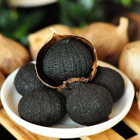 سیر سیاه خشک