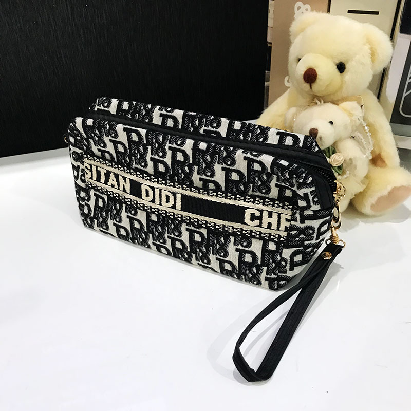 کیف لوازم آرایش مدل dior