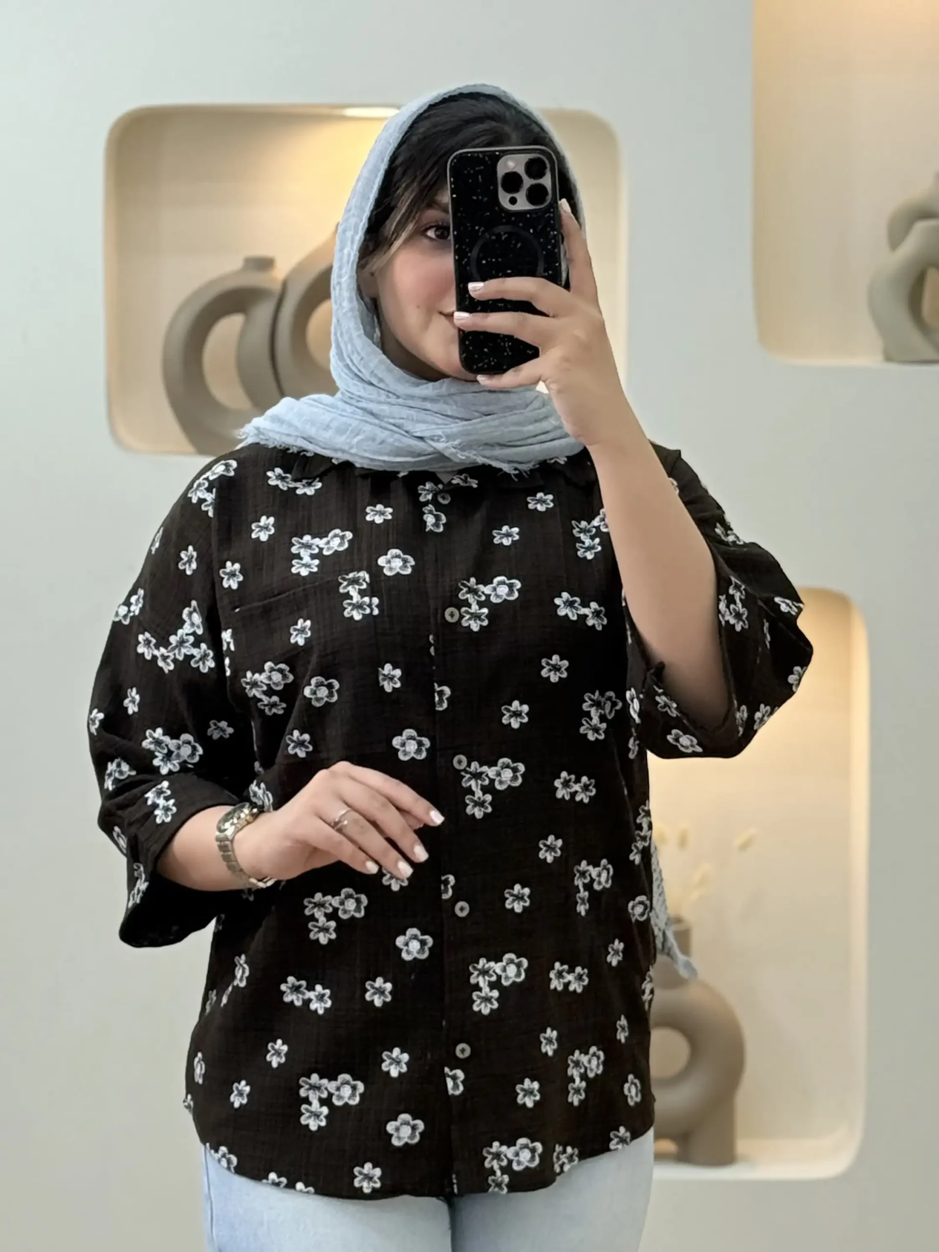 شومیز گل گچی تک جیب - قهوه‌ای
