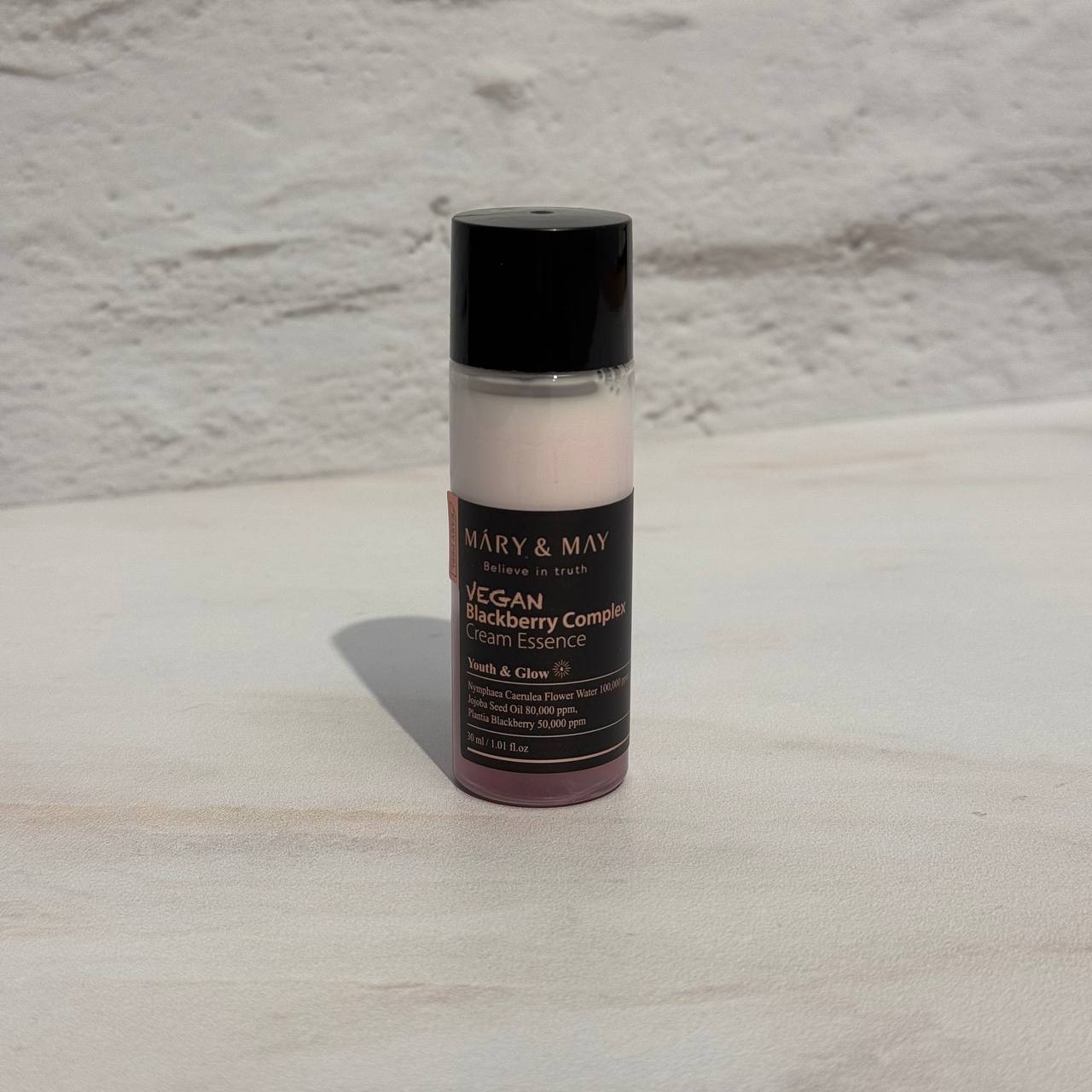 اسنس کرم جوانساز و روشن کننده بلک بری مری اند می 30 میل MARY &amp; MAY BLACKBERRY COMPLEX CREAM ESSENCE