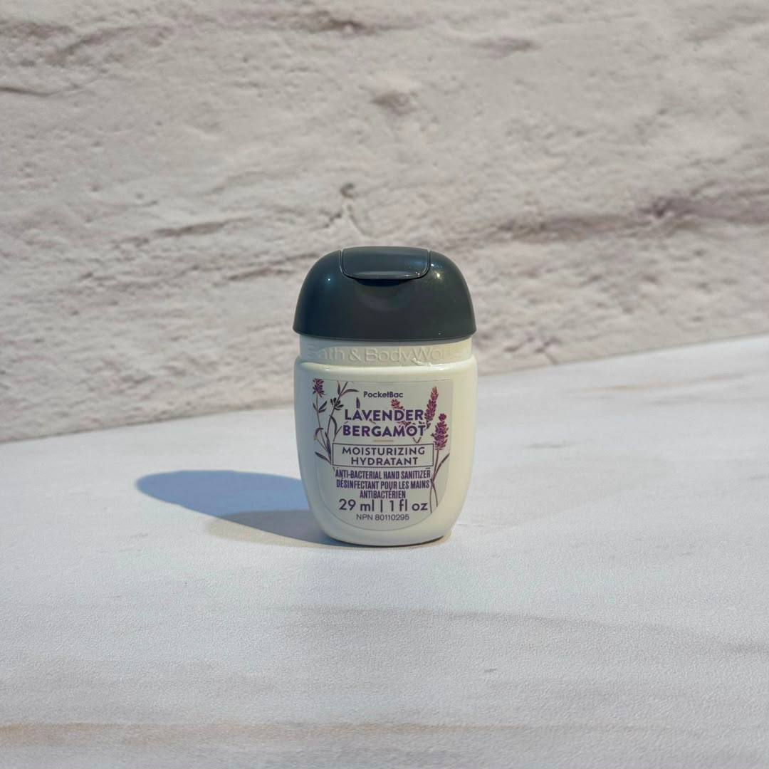 ژل و کرم ضدعفونی و خوشبو کننده دست بث اند بادی  BATH &amp; BODY WORKS ANTI-BACTRIAL HAND GEL And Moisturizing - Lavender Bergamot