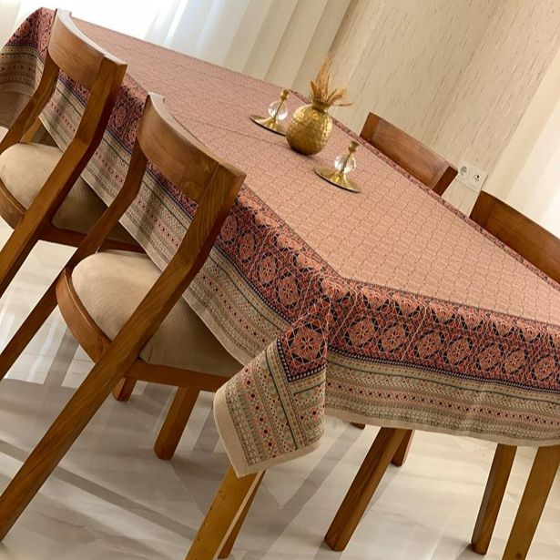 رومیزی و سفره ضدلک طرح کتایون