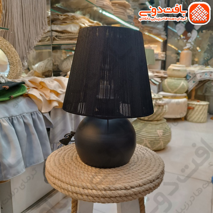 آباژور رومیزی ابریشم مشکی پایه فلزی کد 01312