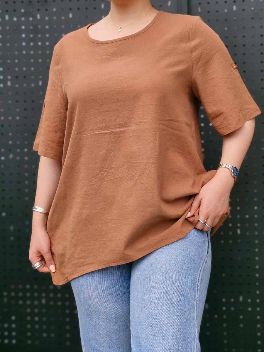 شومیز استین کوتاه قهوه ای جلو بسته جیبدار
