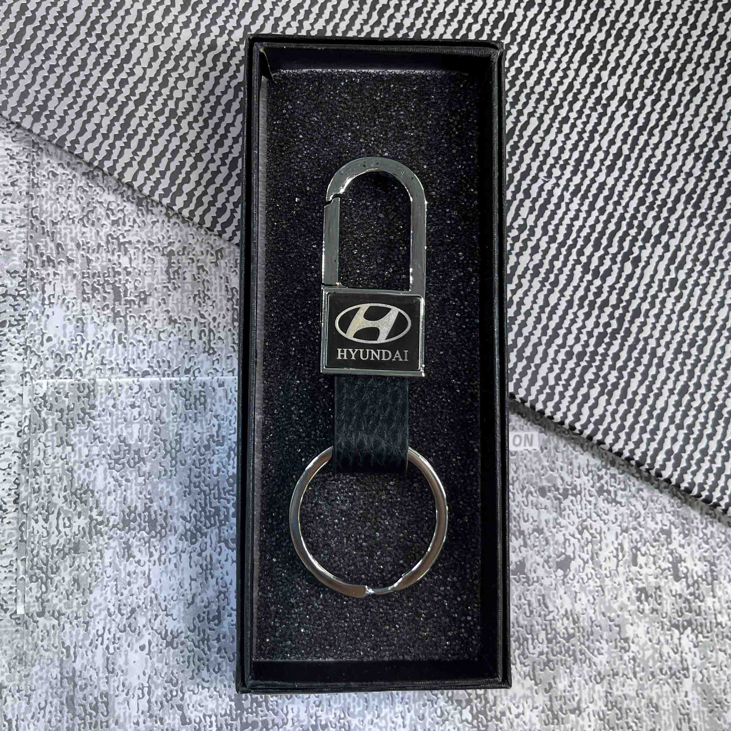 جاکلیدی استیل لوگو ماشین (HYUNDAI) کد (9665)