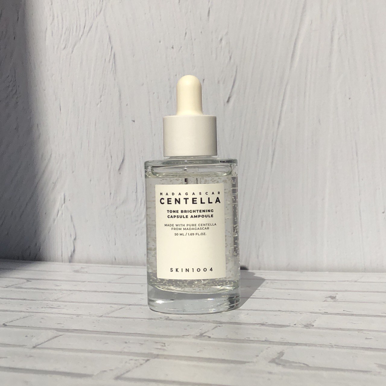 سرم روشن‌کننده و ضد لک سنتلا تون اسکین 1004 50 میل  Skin1004 Madagascar Centella Tone Brightening Capsule Ampoule