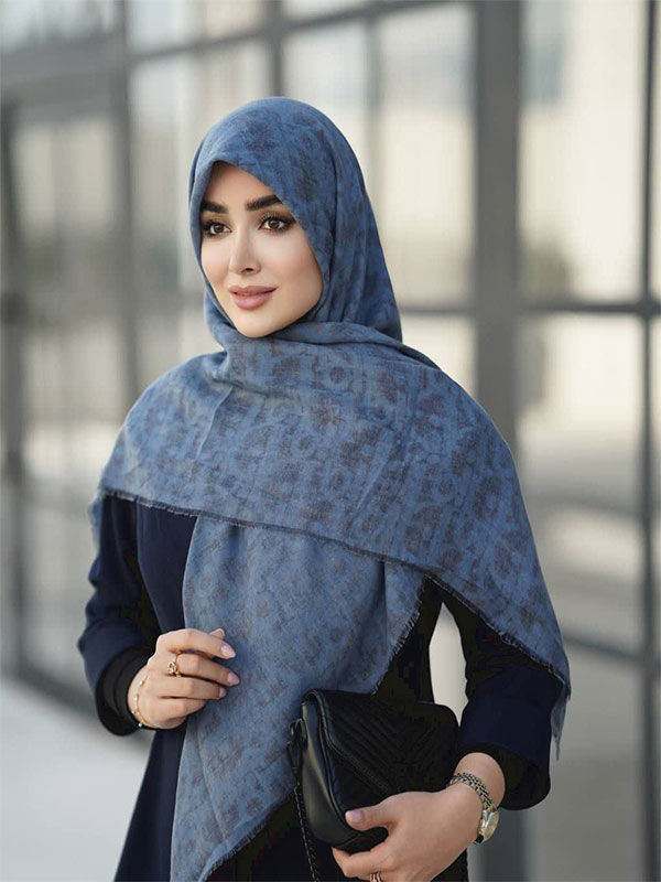 روسری نخ سنگشور طرح دیور کد ۱۰۲۸
