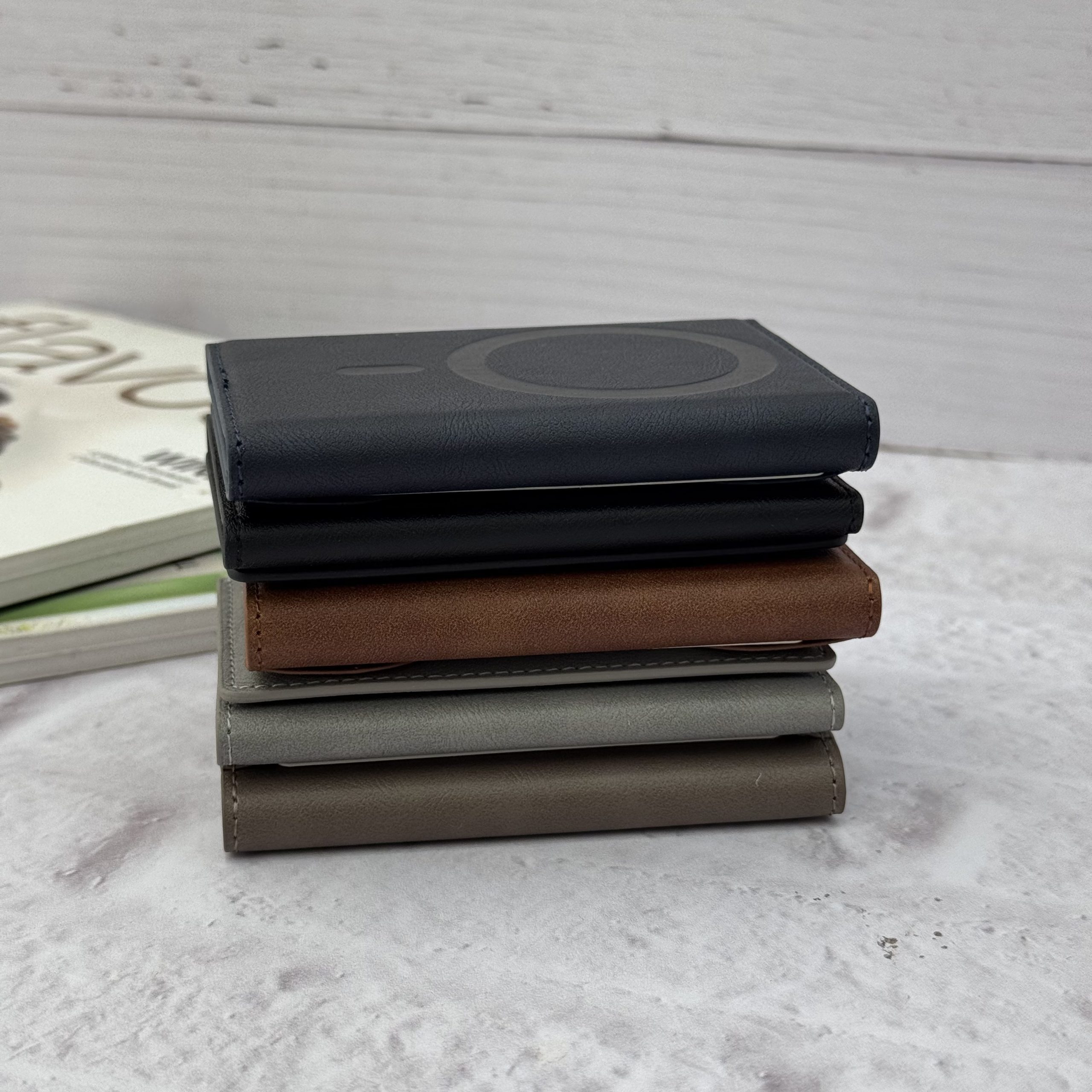 جاکارتی چرمی کیفی مگ سیف ساپورت MagSafe Executive Leather Wallet