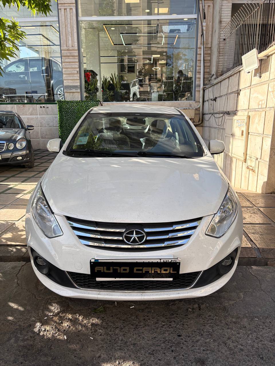 JAC J4 سفید مدل 1404