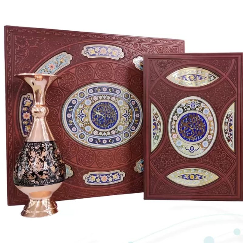 قرآن وزیری گلاسه چرم جعبه دار نفیس با گلدان الماس تراش