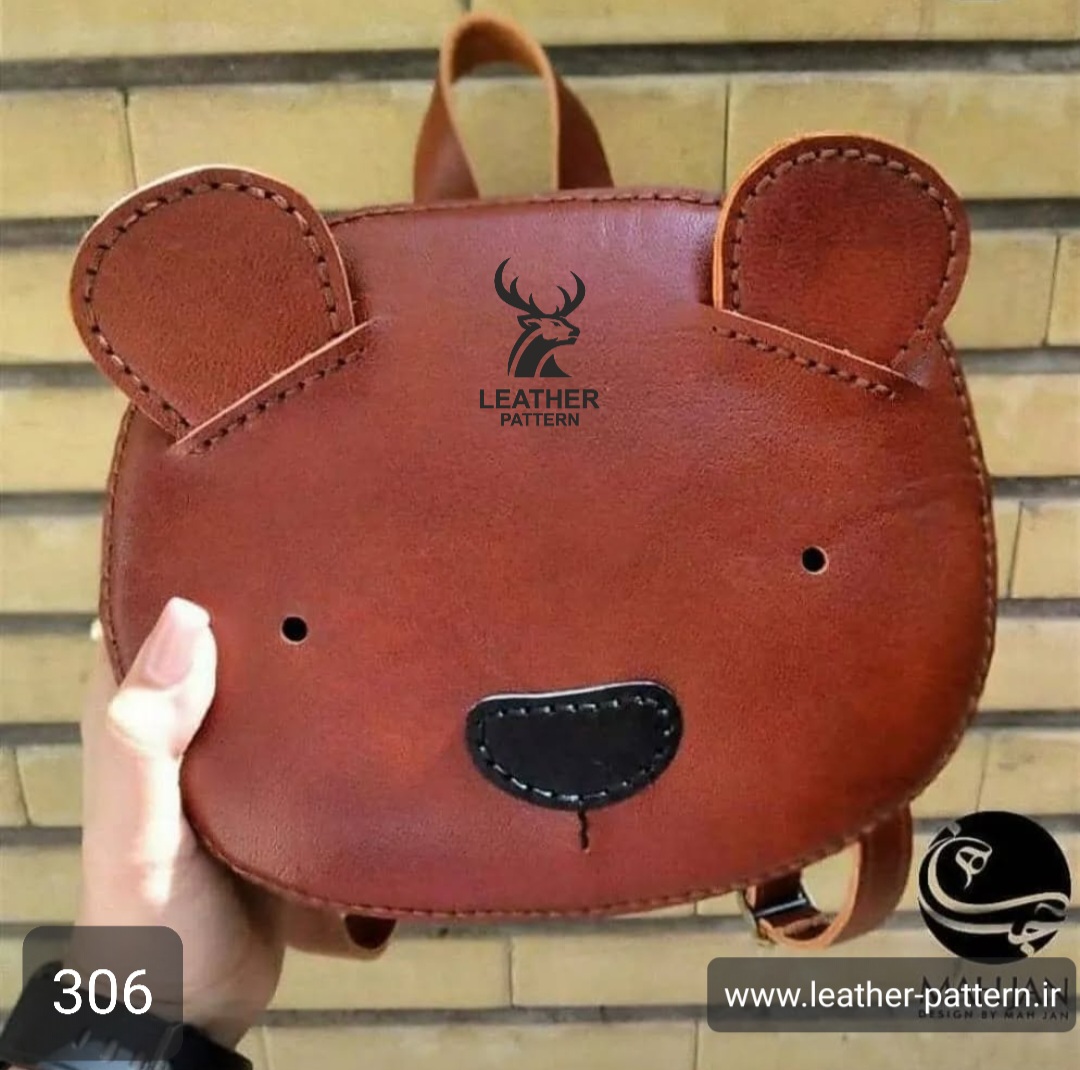 الگو کیف دوشی زنانه چرم  طرح خرس کد F-306