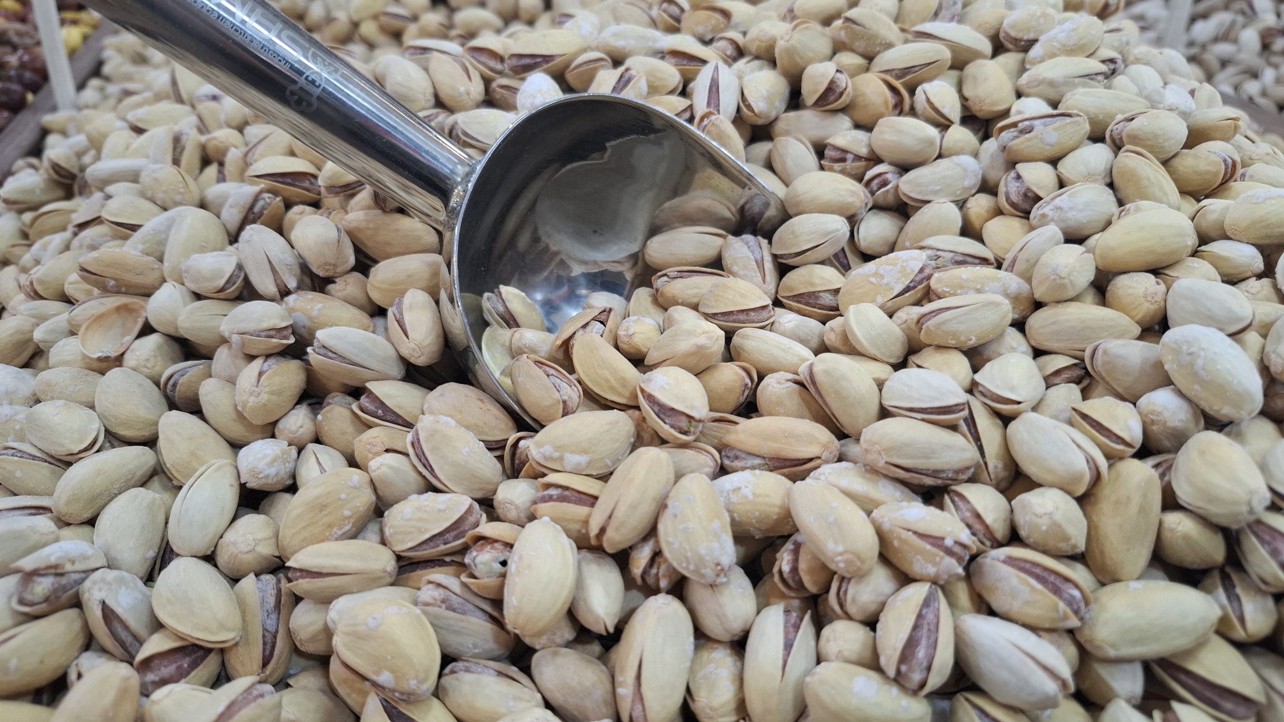 پسته اکبری تنوری