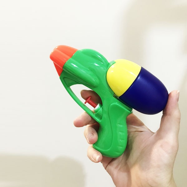 تفنگ آبپاش مدل toys game - سبز