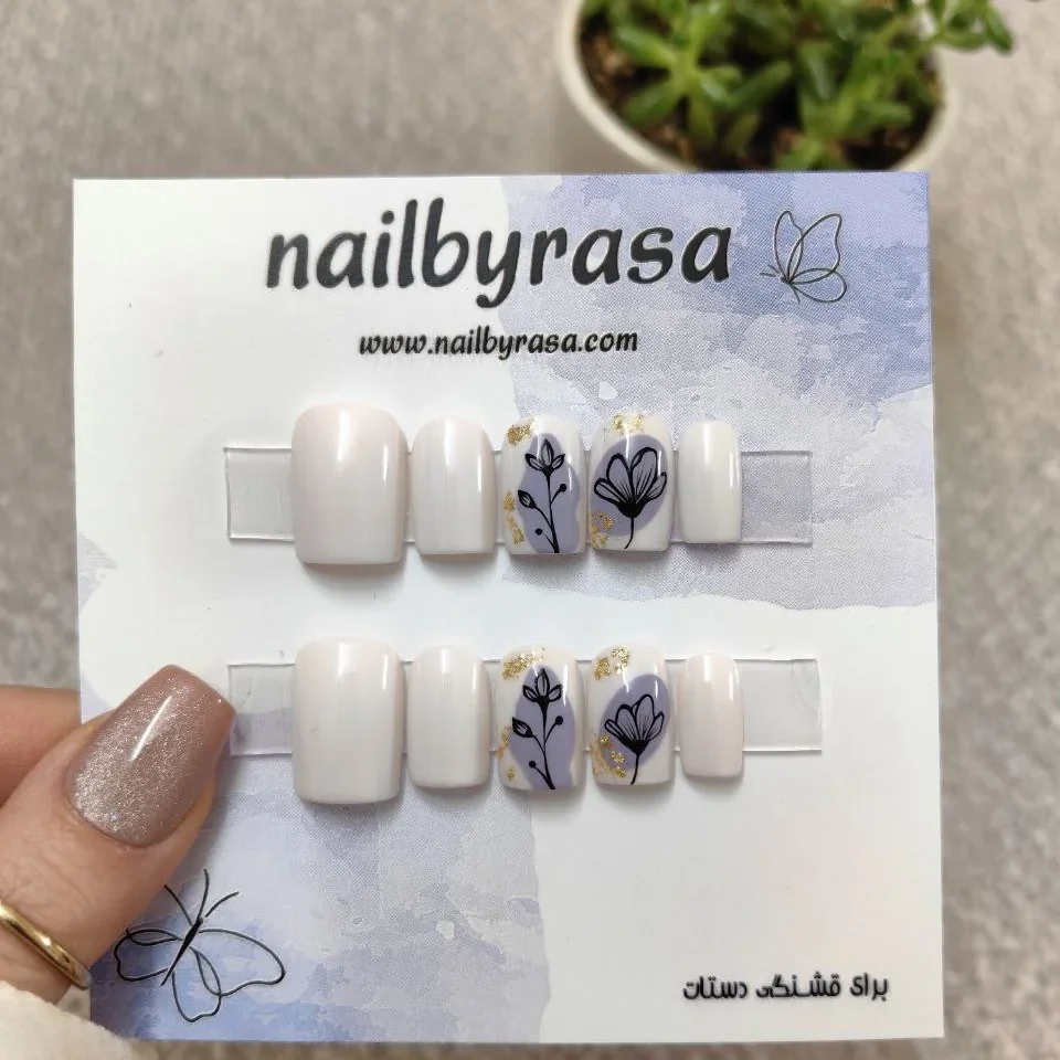 ناخن مصنوعی طرح لاین آرت گل و ورق طلا بنفش شیری براق مربعی کوتاه راسا - RSN0508